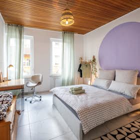 Appartamento in affitto a 2.000 € al mese a Coblenz, Pastor-Lang-Straße