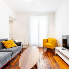 Apartment for rent for €3,210 per month in Paris, Rue du Faubourg Saint-Denis