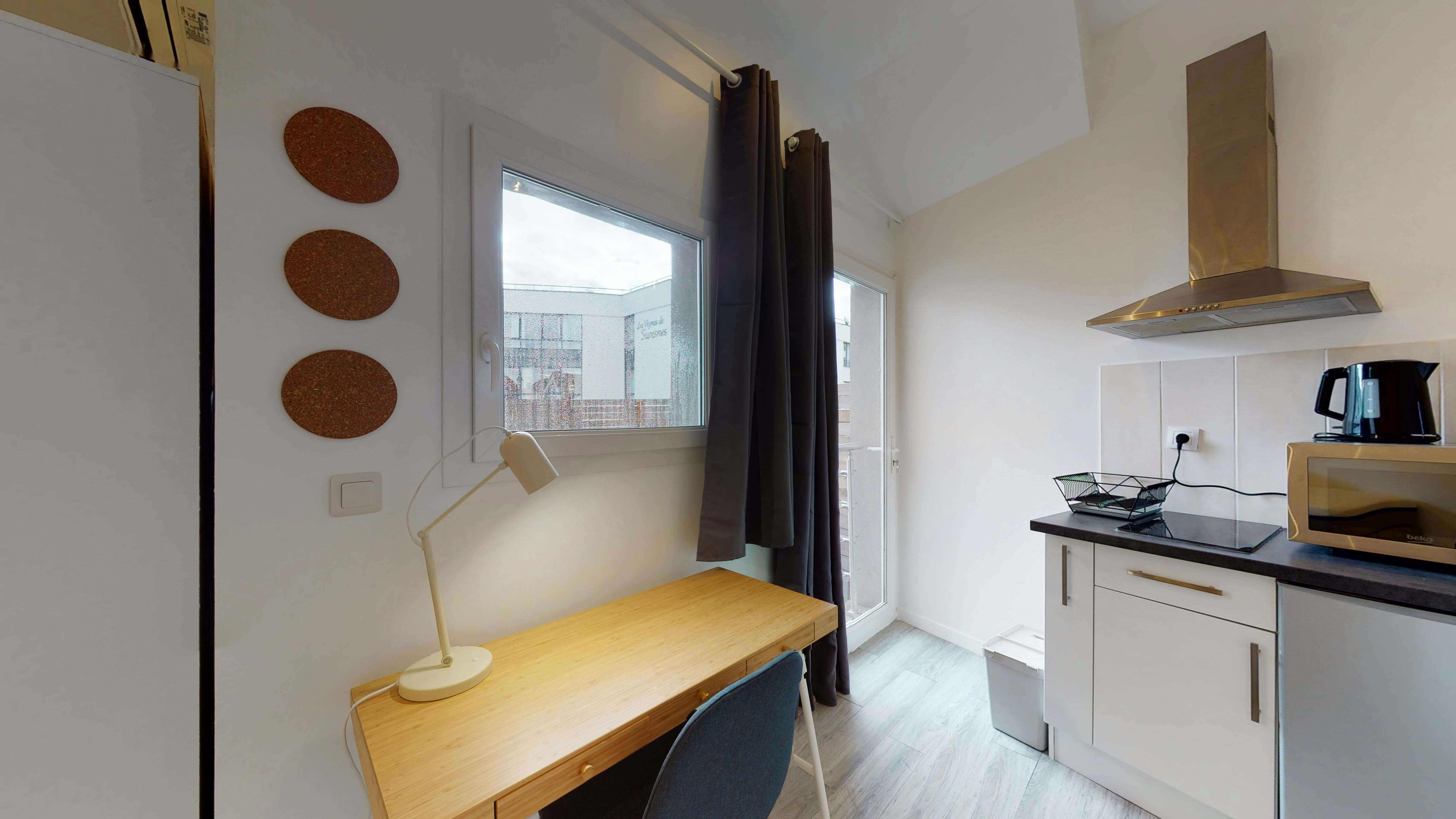 Apartment Suresnes, 1 bed, 19m² — photo 7