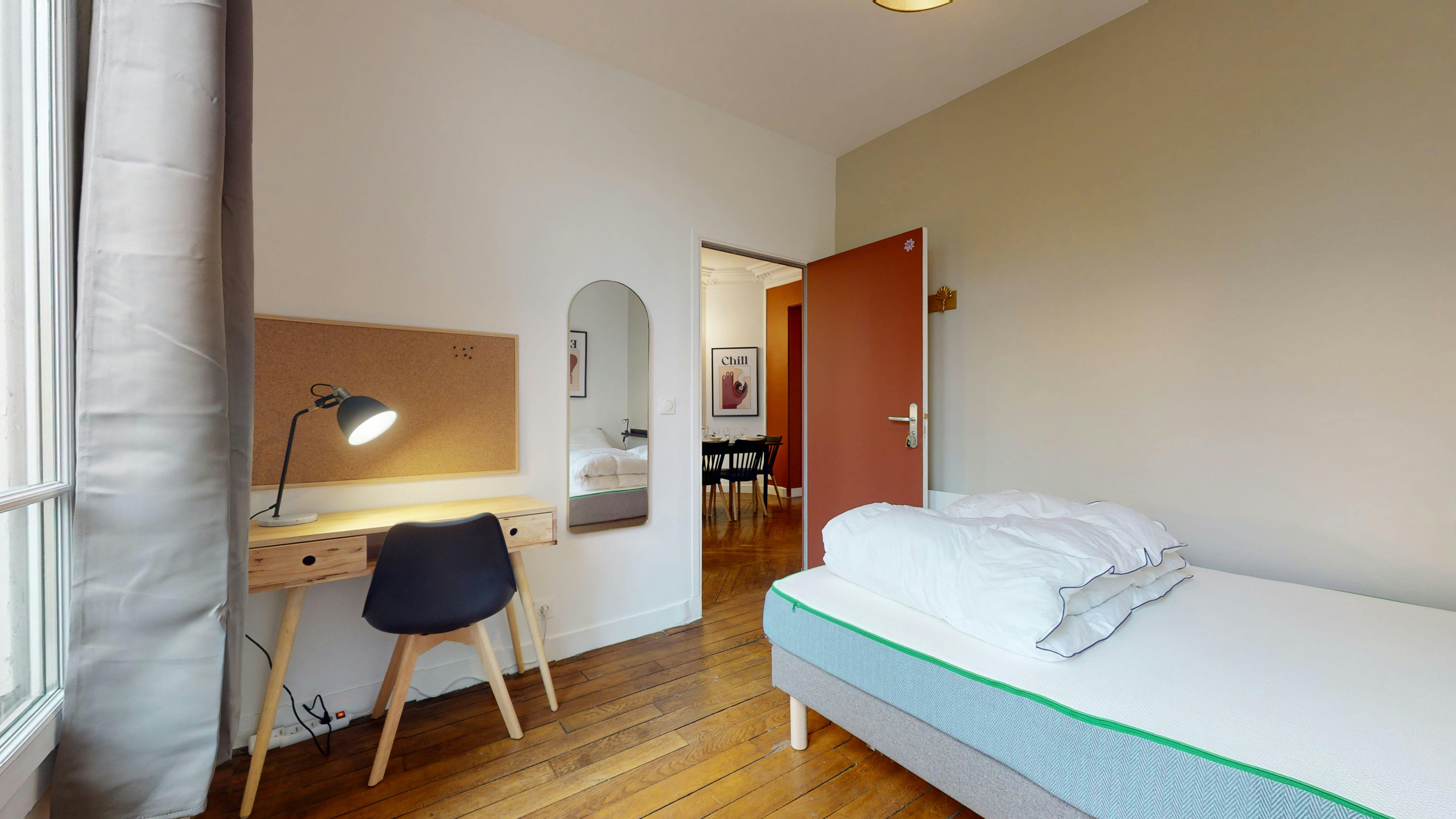 Single room Paris, 1 bed, 10m² — photo 6