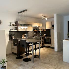 Appartement for rent for 1 650 € per month in Nürnberg, Von-Fürer-Straße