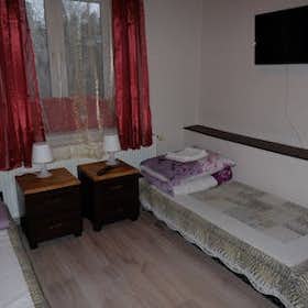 Квартира сдается в аренду за 2 450 PLN в месяц в Kraków, ulica Topolowa