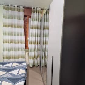 Отдельная комната сдается в аренду за 600 € в месяц в Fidenza, Piazza Giacomo Matteotti