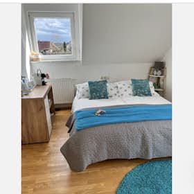 WG-Zimmer for rent for 1.190 € per month in Woringen, Schützenstraße