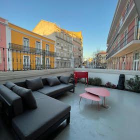Apartment for rent for €1,800 per month in Lisbon, Rua Angelina Vidal