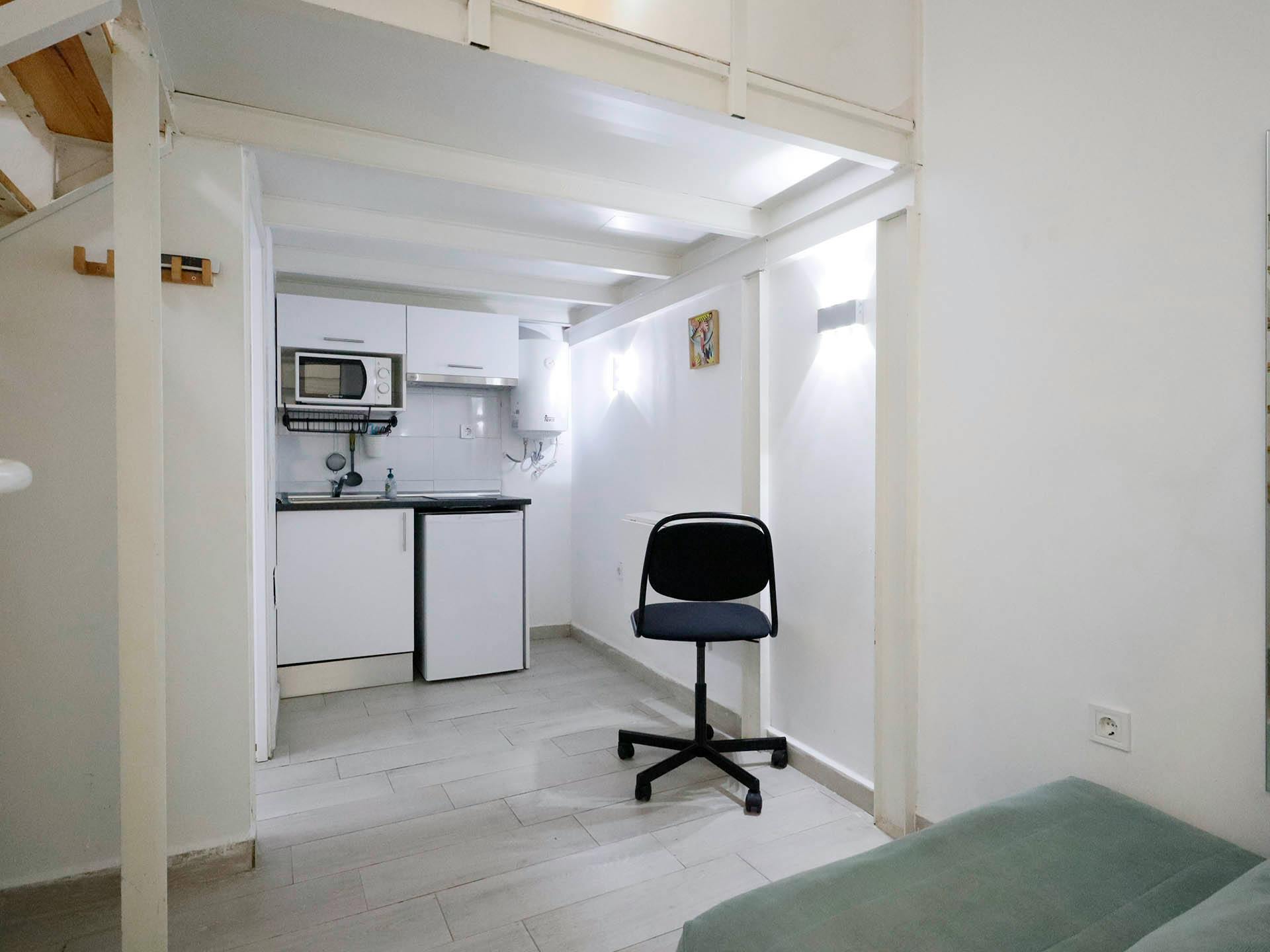 Calle de Rodrigo Uhagón, Madrid preview