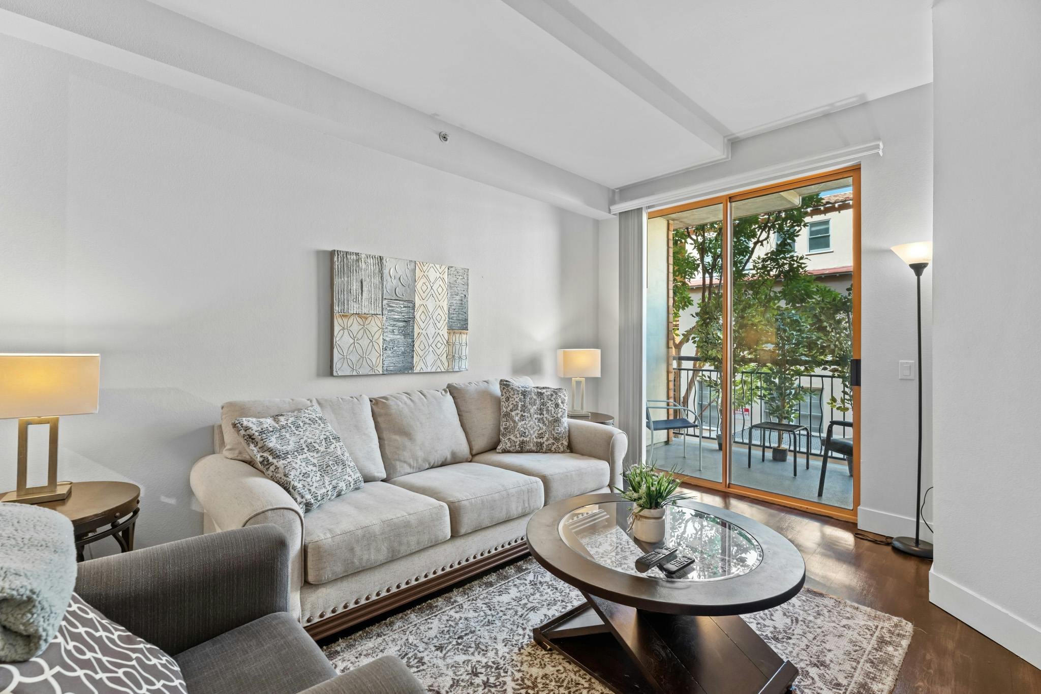 Apartment for rent for $7,500 per month in Los Angeles, Wilshire Blvd