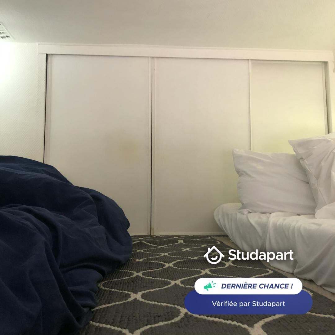 Apartment for rent for €1,125 per month in Paris, Rue de la Boule-Rouge