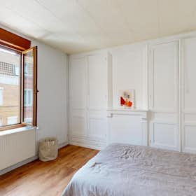 Private room for rent for €470 per month in Roubaix, Rue de Denain