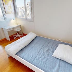 Private room for rent for €410 per month in Grenoble, Allée de la Pelouse
