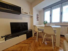 Appartamento in affitto a 2.048 € al mese a Oviedo, Calle Santa Teresa de Jesús