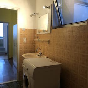 公寓 正在以 €920 的月租出租，其位于 Hasselt, Theresiastraat
