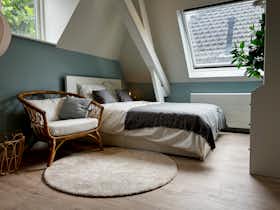单间公寓 正在以 €895 的月租出租，其位于 Roosendaal, Brugstraat