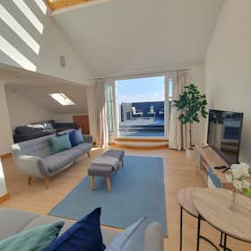 Appartamento in affitto a 3.276 £ al mese a Wallasey, Dock Road