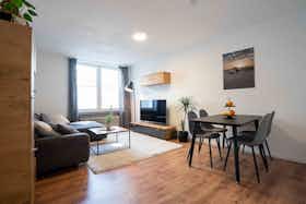 Apartment for rent for €1,750 per month in Augsburg, Mauerberg