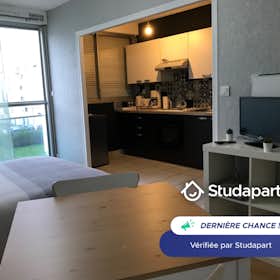 Apartment for rent for €1,170 per month in Rennes, Allée Jean de La Varende