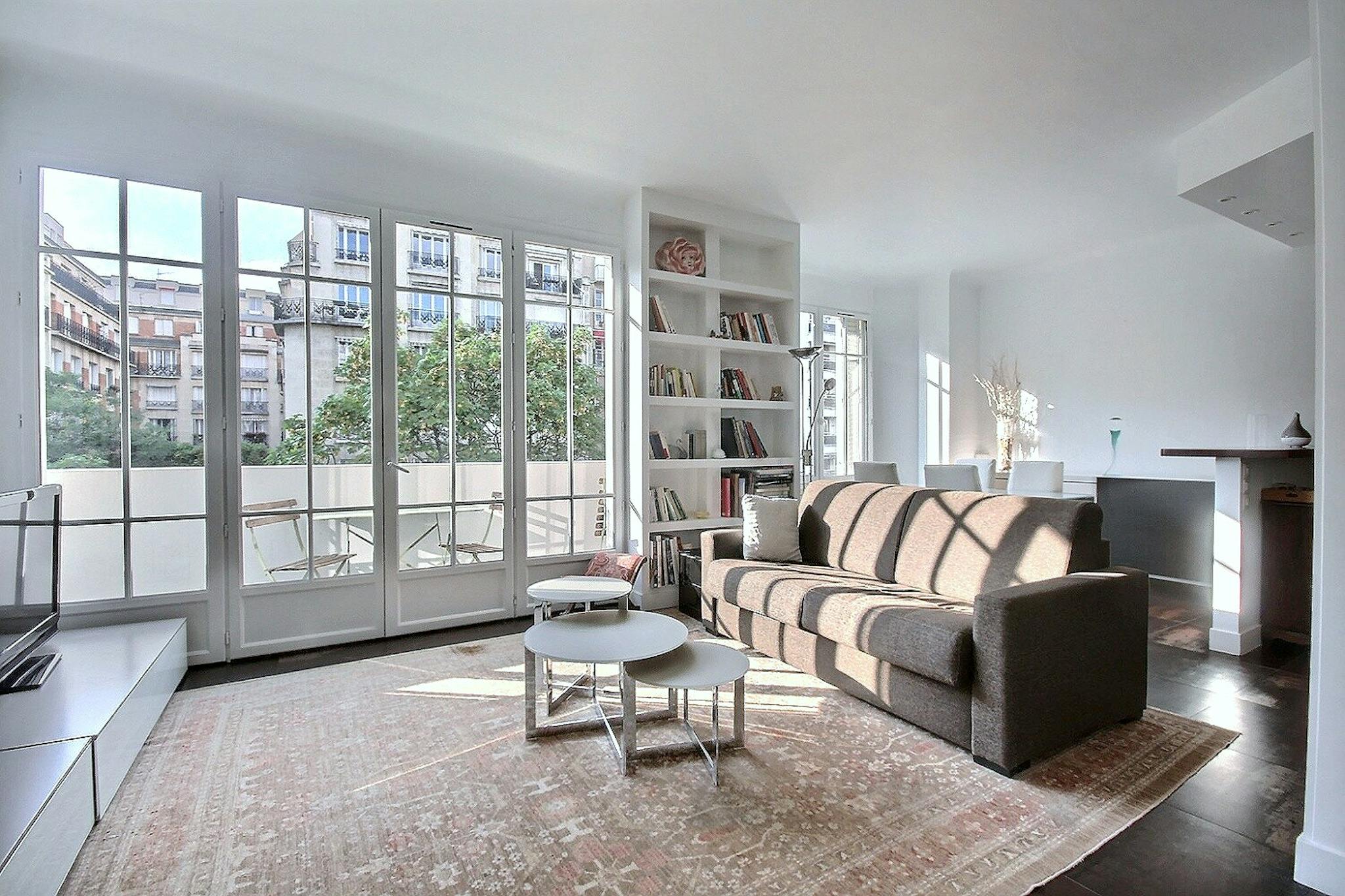 Avenue de Versailles, Paris preview