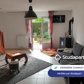 WG-Zimmer for rent for 400 € per month in Vannes, Rue du Clos Tilhen