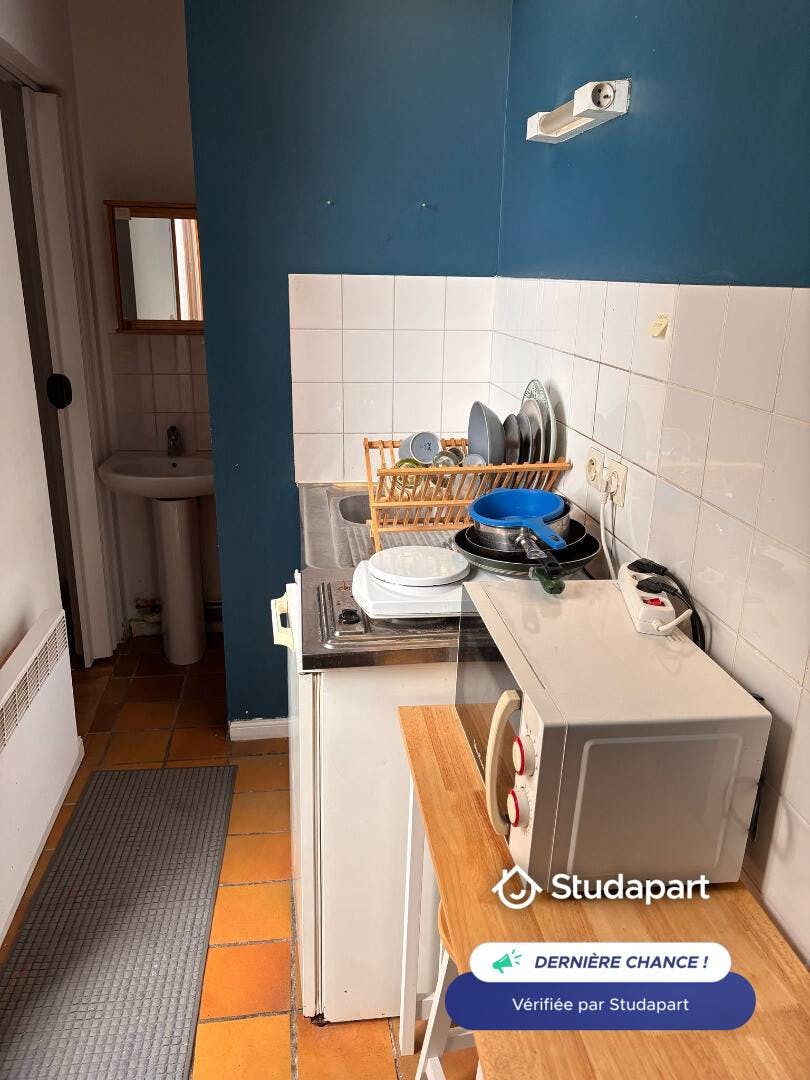 Квартира за оренду для 440 EUR на місяць у Lille, Rue Francisco Ferrer