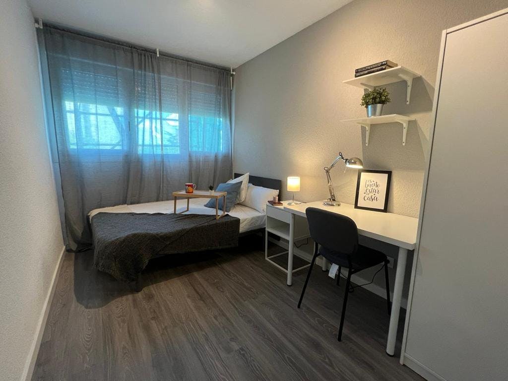 Calle Illescas, Madrid preview