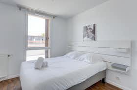 Apartamento para alugar por € 1.665 por mês em Bordeaux, Avenue Émile Counord