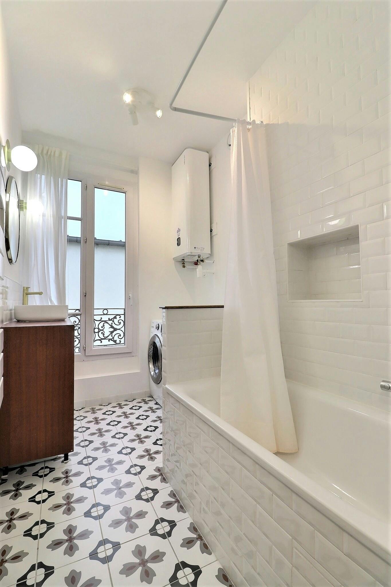 1-Bedroom Apartment in Rue Planchat, Paris (1408274) room image 10