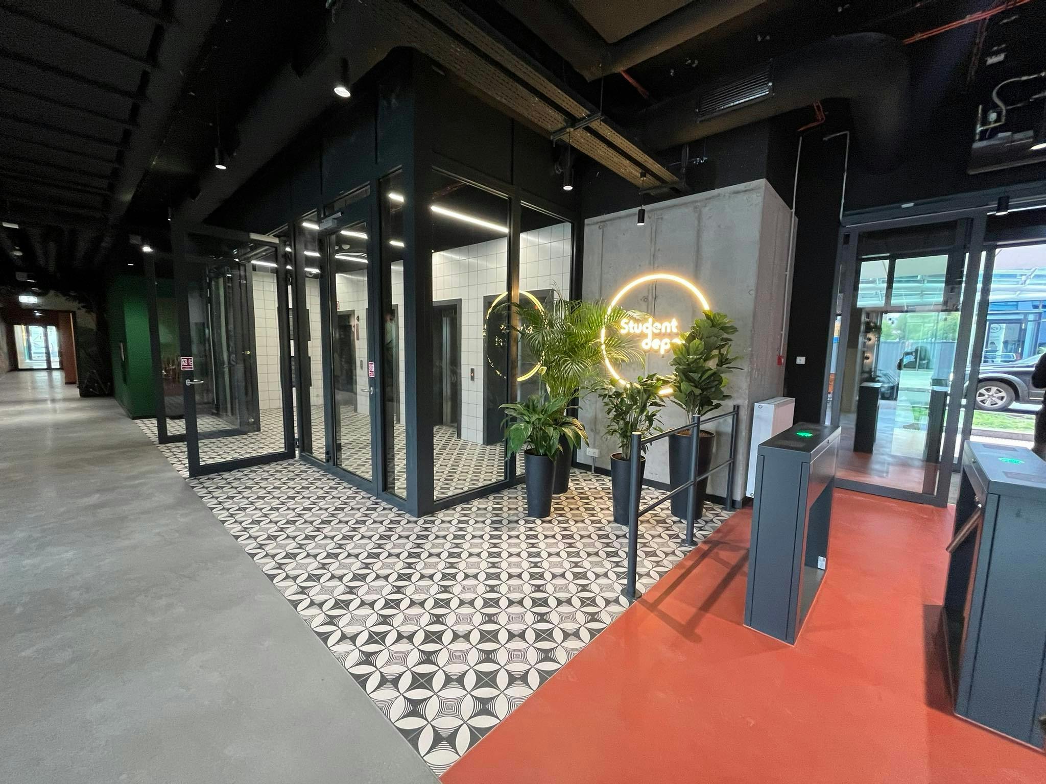 preview gallery tile