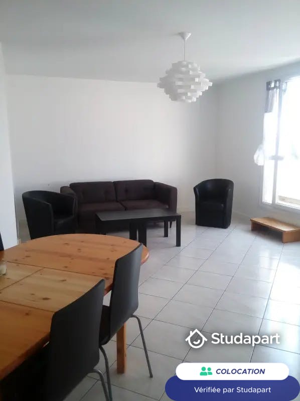 Private room for rent for €553 per month in Pierrefitte-sur-Seine, Boulevard Charles de Gaulle