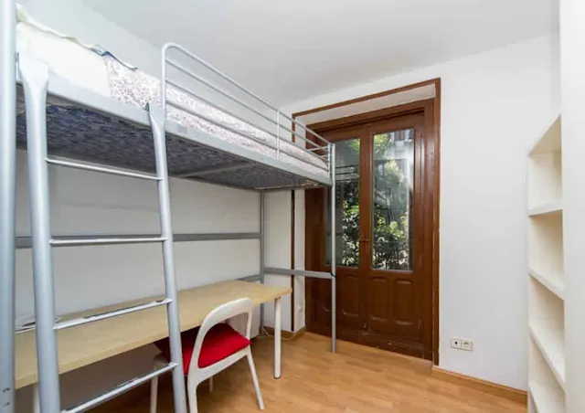 Private room in Calle de Embajadores, Madrid (1409085) room image 1