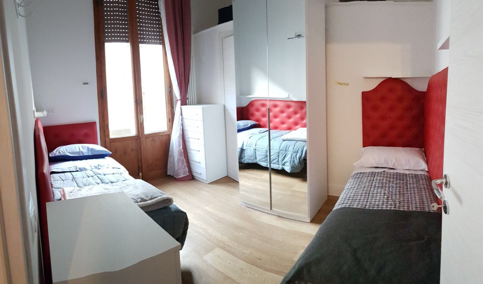 Cameră comună de închiriat pentru 290 EUR pe lună în Florence, Via dei Martiri del Popolo