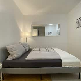 Private room for rent for €750 per month in Munich, Springerstraße