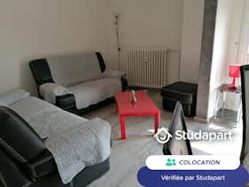Privé kamer te huur voor € 380 per maand in Troyes, Rue des Gayettes