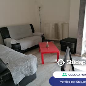 Privé kamer te huur voor € 380 per maand in Troyes, Rue des Gayettes