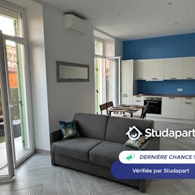 Apartment for rent for €1,480 per month in Cap-d’Ail, Avenue Général de Gaulle