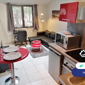 Wohnung for rent for 550 € per month in Troyes, Rue des Terrasses