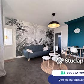 Private room for rent for €410 per month in Amiens, Résidence Tour d'Auvergne