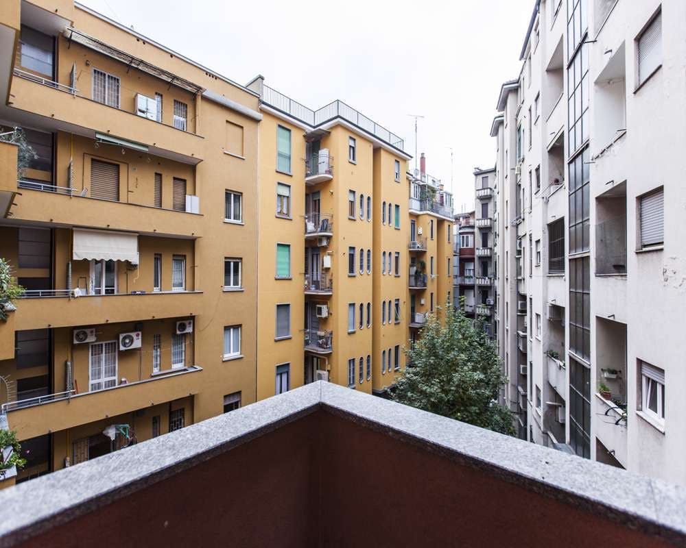 Via Col Moschin, Milan