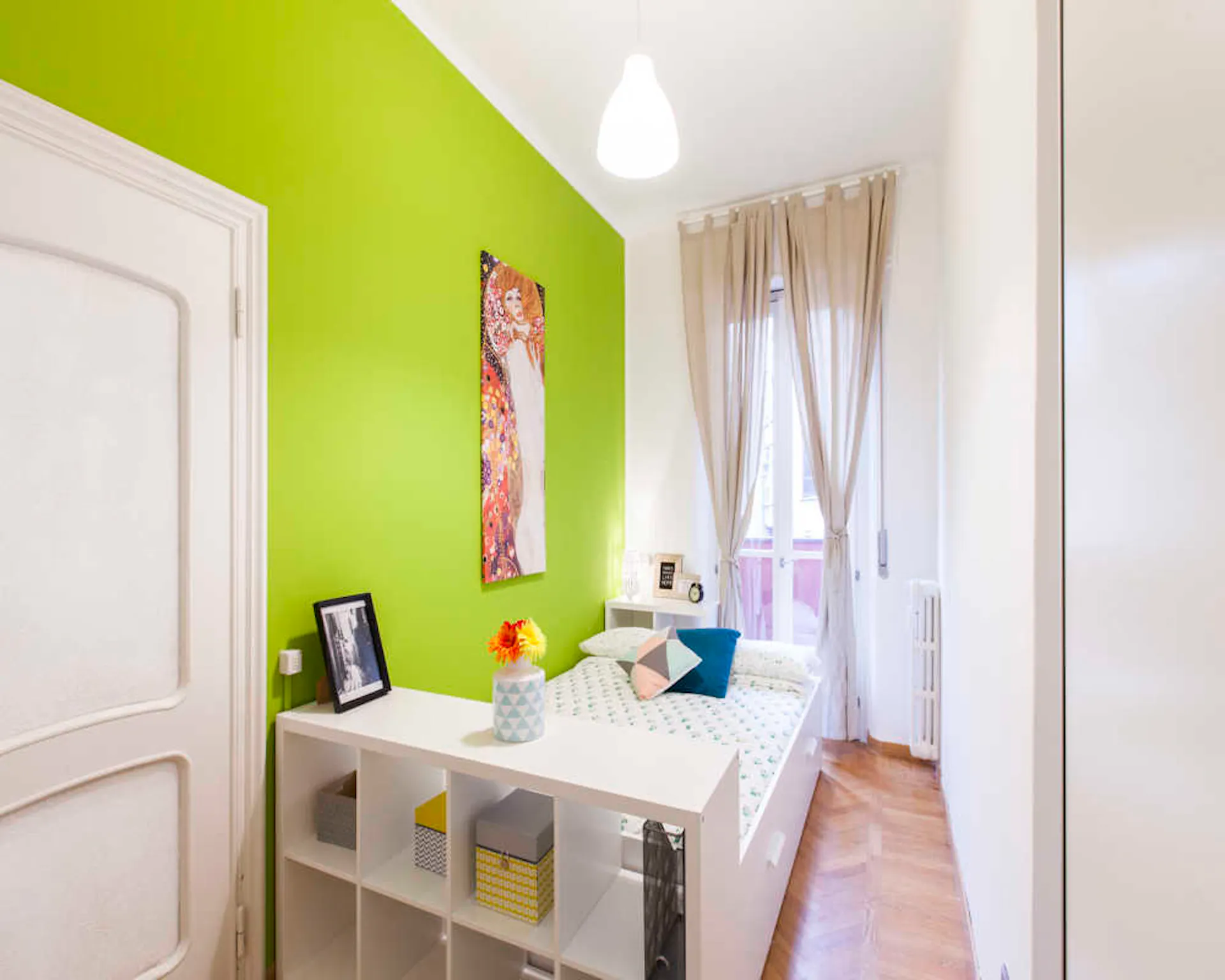 Via Col Moschin, Milan preview