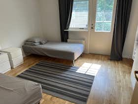 Cameră privată de închiriat pentru 7.358 SEK pe lună în Vällingby, Vinstavägen