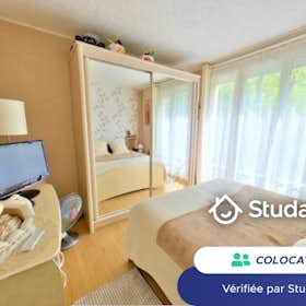 Private room for rent for €510 per month in Argenteuil, Avenue de Stalingrad
