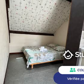 Private room for rent for €390 per month in Le Havre, Rue Dauphine