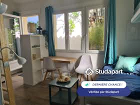 Mieszkanie do wynajęcia za 610 € miesięcznie w mieście Marseille, Rue du Docteur Grenier