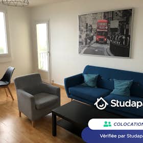 Private room for rent for €415 per month in Troyes, Avenue Pasteur