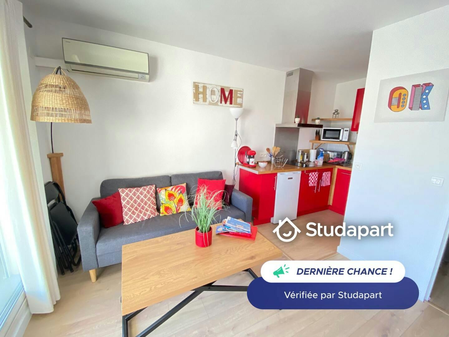 Apartment for rent for €796 per month in Antibes, Boulevard Raymond Poincaré