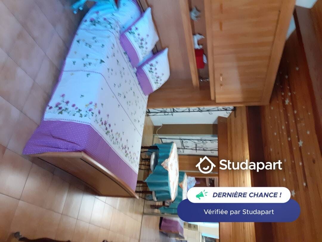 Отдельная комната сдается в аренду за 500 € в месяц в La Seyne-sur-Mer, Chemin de la Ferme