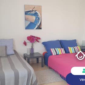Private room for rent for €385 per month in Vallauris, Avenue de Belgique