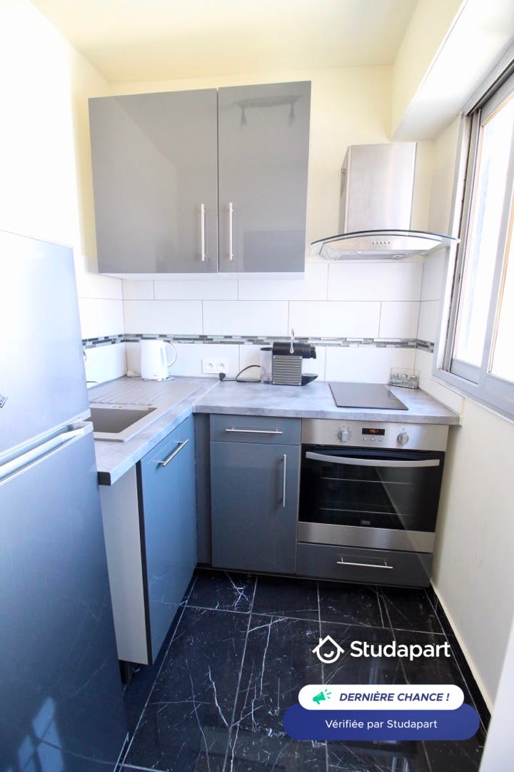 Apartment for rent for €690 per month in Vallauris, Avenue de Belgique