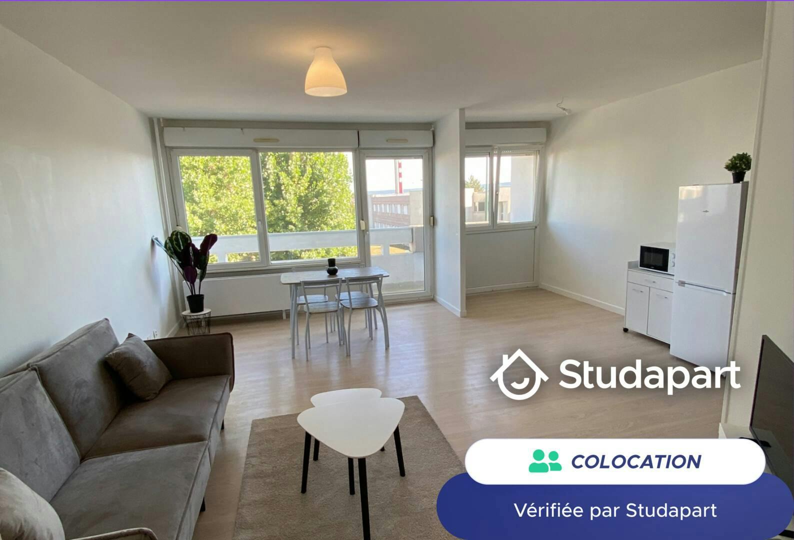 Pièce à Reims
