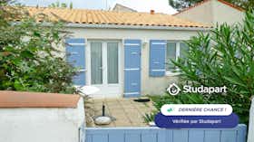 Huis te huur voor € 600 per maand in Châtelaillon-Plage, Avenue Abbé Guichard