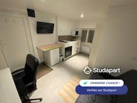 Casa para alugar por € 610 por mês em Sucy-en-Brie, Avenue Albert Sarraut